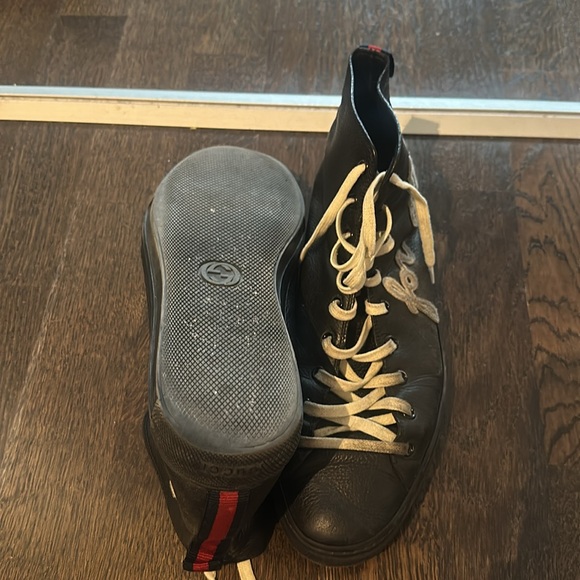 Gucci Blind For Love Black High Top Sneakers - Picture 4 of 4
